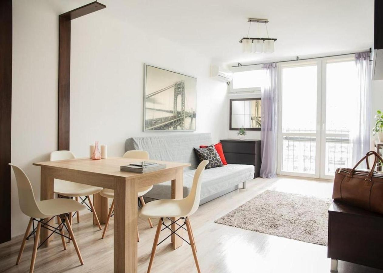 Golden Apartments - City Center - Jpii20 Varsó Kültér fotó